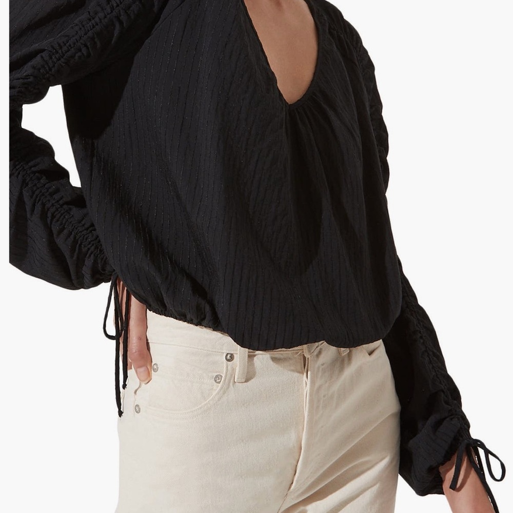 Astr Elegant Black V-Neck Blouse